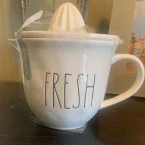 Rae Dunn FRESH squeezer